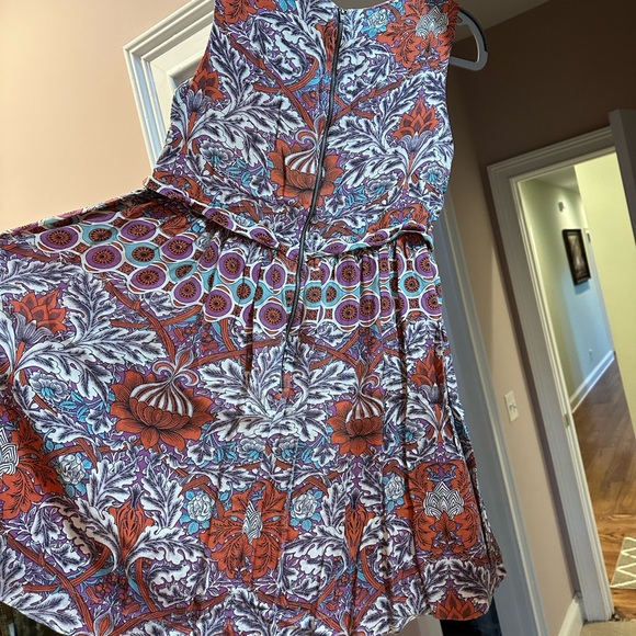 Cute summer dress with pockets size small - Picture 3 of 6